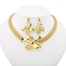 Necklace Earrings Set Dubai Golden Flower Shape With Jewellery Wholesale And Resale Of Women's Bride Wedding Accessories Gifts