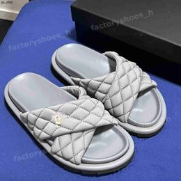 Slippers Designer Slippers POOL PILLOW COMFORT Slipper Women Sandals Men Shoes Platform Slides Calfskin Sandal Fashion Rubber Bottom Slides Summer Beache