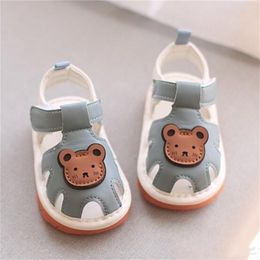 Bebek İlk Yürüteçler Erkek Kız Sandalet Moda Yaz Çocuk Ayakkabı Yumuşak Beşik Ayakkabı Toddler Bebek Anti Slip Spor Sakinleri