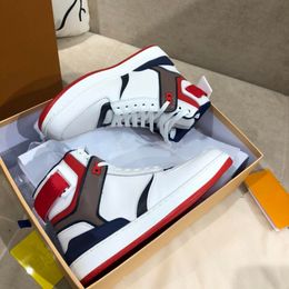2023 Designer Luxury Casual Shoes 2019ss Colorful Low-top High-top Leathers Sneakers Women Men Sneaker Lambskin Calfskin Lady White Shoe Retro Style Size 35-44