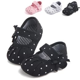 First Walkers 2023 Born Baby Girl Shoes Cute Polka Dot Princess Kid Anti-slip On 0-18 Months Toddler Crib Hook Loop