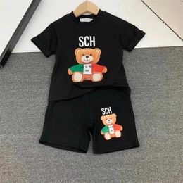 Kid Clothing Bear Pattern Boys Girls Tracksuit Summer Short Sleeve Top Tees And Shorts Sets Luxury Designer T-shirts Kids Sportsuits 2023 dhgate