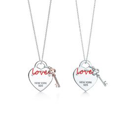 Necklaces 2022 Fashion Heart Shaped 925 Sterling Silver Key Pendant Necklace Ladies Luxury Jewelry Birthday Christmas Gift Factory Outlet