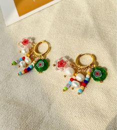 Huggie Timeless Wonder Natural Pearl Glass Beads Geo Hoop Earrings for Women Jewelry Punk Designer Gothic Korean Rare Fancy Gift 2331
