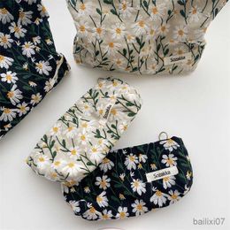 Cosmetic Bags Cases Korean Cosmetic Bag for Women Fashion Female Zipper Floral Embroidery Travel Toiletry Wash Bags Girl Beauty Pencil Makeup Bags