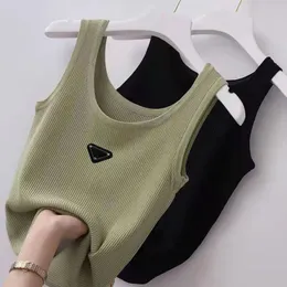 Yüksek kaliteli kadın örgü en iyi tasarımcı tankları tees tişörtleri moda mizaç örgü nakış örgü yelek kolsuz örgü çıtçu kadın sporları