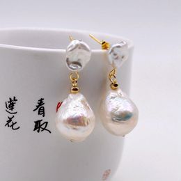 Earrings Vintage Women's Earrings Natural White Baroque Pearl Pendant Gold Earrings Water Drop Pearl Short Earrings Gifts for Mom