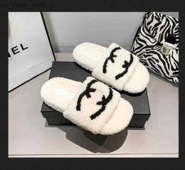 Slippers Woolskin Sheepskin Insole Slides Sandals Flat Slipper Designers Women Soft Winter Plush Fur Oran Rubber Sole L230520