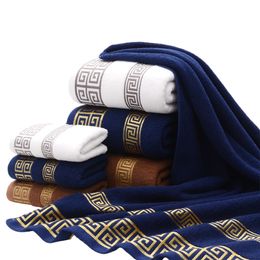 Set of 3 Cotton Towel Set Bathroom Geometric Pattern Bath Towel For Adults Face Hand Towels Terry Washcloth Travel Sport Towels