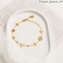 Luxury bracelets designer for women chain bracelet elegant gold and silver Bracelet fashion womens letter pendant clover wedding special design Jewellery E7GI