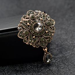 CINDY XIANG New Arrival Rhinestone Vintage Pattern Brooches For Women Pendant Black Retro Brooch Luxury Coat Accessories Gift