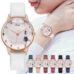 Wristwatches 2023 Designer Womens Watch Ladies' Belt Fashion Diamond Small Dial Casual Quartz Girl Watches Women