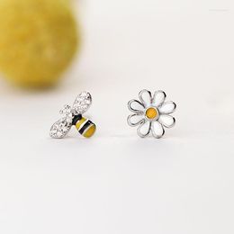Stud Earrings 925 Sterling Silver Bee Flower Women Simple Fashion Wedding Jewelry Accessories