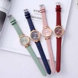 Wristwatches Fashion Quartz For Women Dolphin Pattern Designed Dial Ladies Watch Rhinestone Dress Woman's Watches Gift Reloj