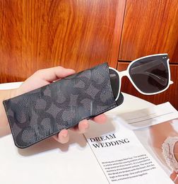 Quality Fashion Retro Portable Glasses Case Men's and Women's Myopia Glasses Sunglasses Storage Bag Glasses Bags Protective Case