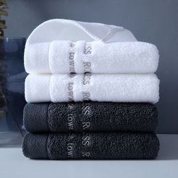 2020 New Luxury Bathroom Face Hand Towel Plain Towels Bathroom Water Absorption Hotel Towel Soft 100% cotton 35x75cm