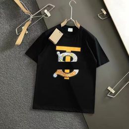 Designer's new top Colour hand-painted alphabet print crewneck casual men's and women's short sleeve T-shirt of the same style