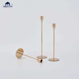 Novelty Items Luxury Metal Ins Candle Holders Candlestick Fashion Wedding Table Candle Stand Exquisite Candlestick Christmas Table Home Decor G230520