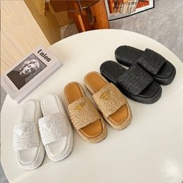 Slippers Designer Raffia Straw Sandals Triangle Buckle Knit Platform Beach Flops Espadrilles Mules