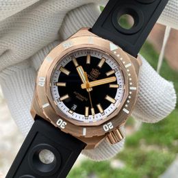Wristwatches Steeldive Solid CuSn8 Bronze Watch NH35 Sapphire Vintage C3 Luminous Date 1000m Waterproof Mechanical Men Automatic