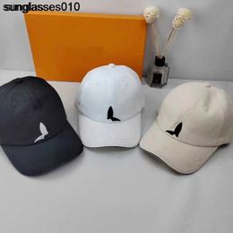 2023 New Embroidered Cross Baseball Hat for Men and Women Outdoor Leisure Versatile Sunshade Hat Korean Fashion Cap