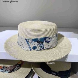 Elegant Flat Top Straw Hat Women's Summer outing Sunscreen Flat Edge Sunshade Hat Famous Ethnic Style Fashion Top Hat Beach Hat Trend