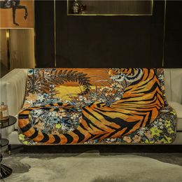 Bed Sofa H Tiger blanket, brocade fox velvet double-layer blanket, multi-function shawl blanket, travel blanket, aircraft blanket, flower blanket 150&150cm