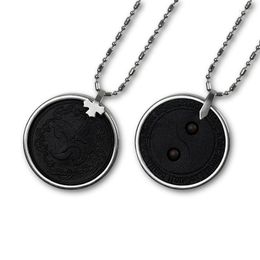 Pendant Necklaces 2023 Jewelry Ornaments Black Ceramic Bauhinia Stainless Steel Frame Necklace For Men And Women