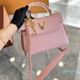 2023-Mini Designer Bag Classic Handbags Design for women Cross Body Shoulder Totes Top Fashion women's Lock Chain Mini Purse Wallet Size 25 18 cm