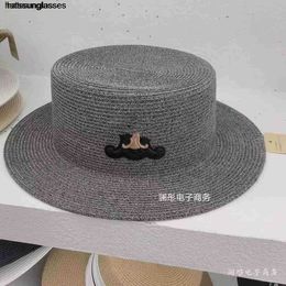 2023 French Flat Top Straw Hat Summer Fine Straw Knitted Flat Edge Top Hat Touring the Beach Sunscreen Sun Hat for Women