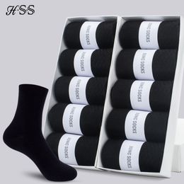 Mens Socks HSS Brand Mens Cotton Socks Style Black Business Men Socks Soft Breathable Summer Winter for Male Socks Plus Size 6514 230520