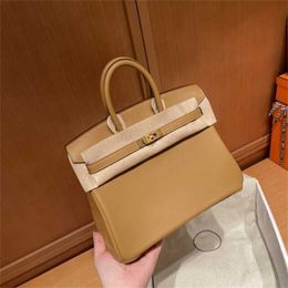 Tote Platinum the Original Bag Leather of Family Is Handmade with Wax Thread Sewn Biscuit Color Gold Buckle Leather for Women Gqg4