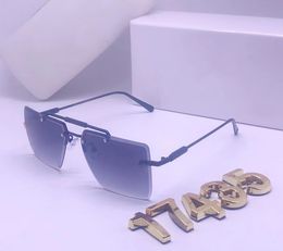 Fashion Classic 4361 Sunglasses For Men Black/Grey Irregular Full-Rim Unisex Sunglasses Transparent Grey Plastic Square Sunglasses UV400 Top Quality With Box17435