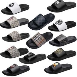 Slippers Luxury Brand Men Slides Shoes Slippers Summer Sandals Beach Slide Flat Designer Classic Chequered pattern Print Avatar Flip Flops Sneakers Size 3946 J2305