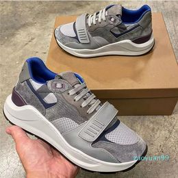 Designer Sneakers Striped Casual Shoes Vintage Trainers Mens Fashion Lattice Brand Man Outdoor Classic Treaded Sports Flats With Box