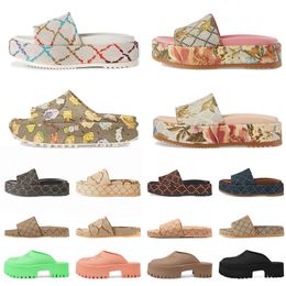 Beach Indoor Shower Room Comfortable summer Slippers Famous Embroidered Printed Party Wedding hot Activity slippers Slide Flats Thick Bottom Rubber Leather