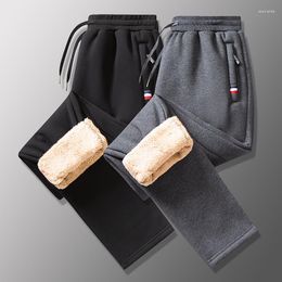 Erkekler Pantolon L-8XL Artı Boyut Kış Kuzu Kadife Sıcak Sweatpants Erkekler Düz Kalarak Sıradan Spor Pantolonları Gençlik İnce Elastik Jogger