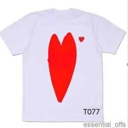 plays Designer Men's T-Shirts Casual Women's Des Badge Garcons Quality Print Short Sleeve Short T-Shirt Couple Hearts TshirtLMZQ