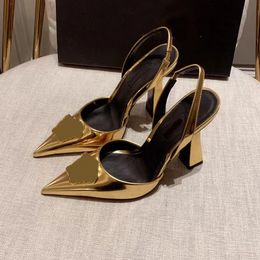 Sapatos de salto alto de couro com patente de moda de salto alto bomba decorativa de 11 cm de vestido de jantar sandálias de designer de luxo com caixa