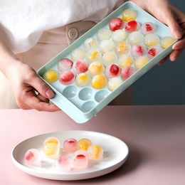 New 33 Ice Boll Hockey PP Mould Frozen Whiskey Ball Popsicle Ice Cube Tray Box Lollipop Making Gifts Kitchen Tools Accessories Wholesale