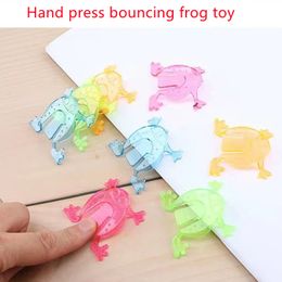 Other Event Party Supplies 24 Pcs of Leaping Frog Jumping Childrens Toys Novelty Decompression For Children Birthday Gift Christmas Favour 230522