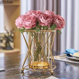 Vases Golden Vase Metal Flowers Pot Floral Flower Arrangement Plated Alloy Glass Vases Desk Decoration Modern Luxurious Home Decor 230522