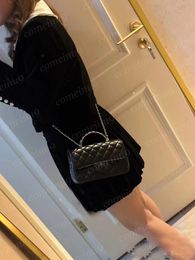 Mirror Quality Diamond Handle Mini Flap Bag with pocket 21cm Womens Lambskin Quilted Chain Shoulder Crossbody Bags 18cm Designer Handbags Black Box Dust560