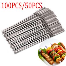 BBQ Tools Accessories 100pcs50pcs Reusable Flat Stainless Steel Barbecue Skewers Bbq Needle Stick for Outdoor Camping Picnic Cooking 230522