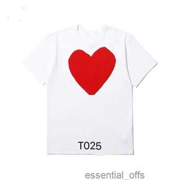 23s plays Designer Mens t Shirts Women's Cotton Embroidery Love Eyes Tshirt Loose Casual Couple Style Printed Short Sleeve BottomMVXC