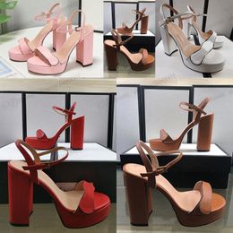 2023 Fashion summer outdoor sandals crystal leather shoes flat middle high heel sandal Suede Buckle gold black red ladies spike Party high heels size A3pb#