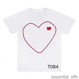plays Designer Men's T-Shirts Casual Women's Des Badge Garcons Quality Print Short Sleeve Short T-Shirt Couple Hearts Tshirt988J
