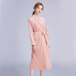 Women's Sleepwear 2023 Velour Bridesmaid Robes Pink Silky Wedding Bridal Sisters Letter Embroidery Dressing Gown/ Kimono Bathrobes
