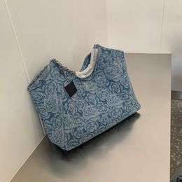 Einkaufstasche, Jeansblau, Blumen-Umhängetasche, Luxus-Designer-Damenhandtasche, Umhängetasche, Einkaufstasche, Vintage-Stickerei, Druck, Silberkette, Strandtasche, Designer-Einkaufstasche