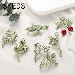 SKEDS Pearl Enamel Leaves Plant Brooches Jewelry For Women Trendy Elegant Wedding Party Accessories Badges Vintage Brooch Pin